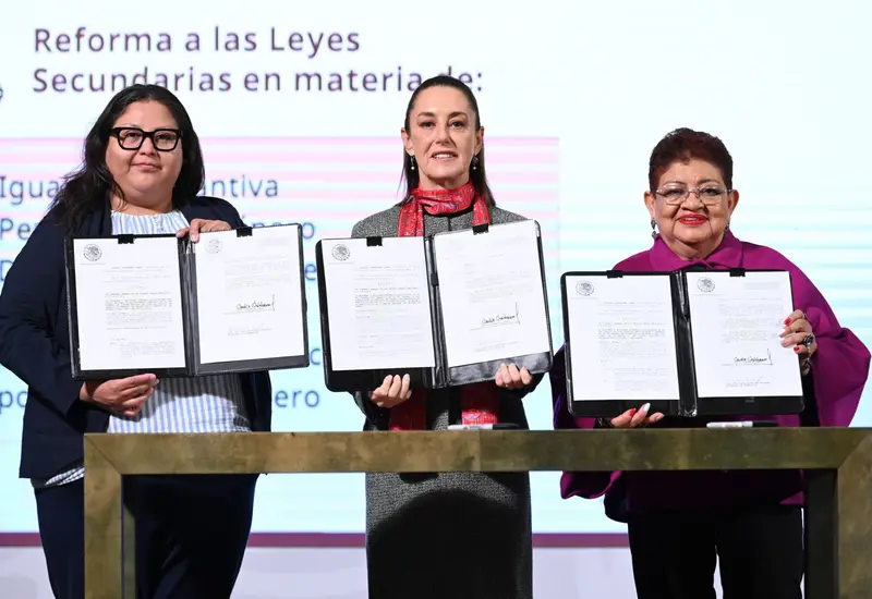 La presidenta de México, Claudia Sheinbaum Pardo, dijo que buscan cerrar brechas en la equidad de género.