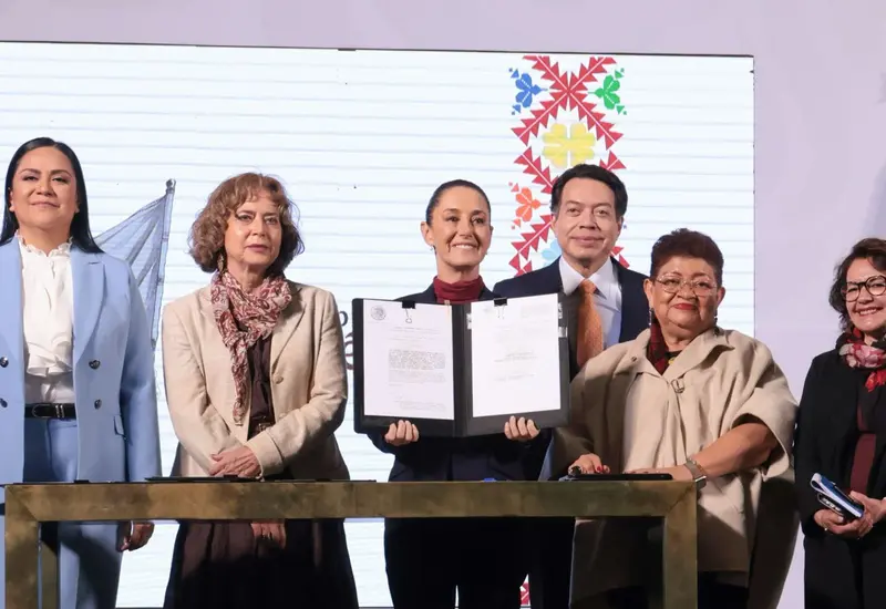 La titular del Ejecutivo Federal firmó el decreto que eleva a rango constitucional los Programas del Bienestar. 