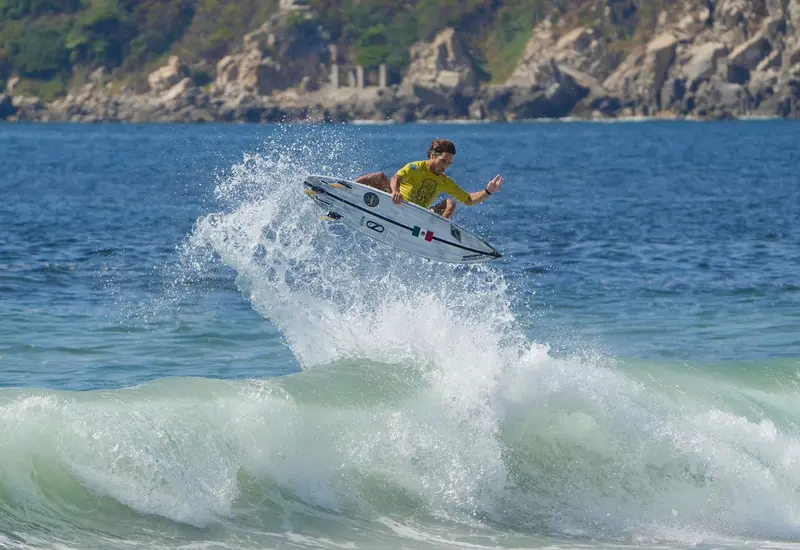 Más de 100 participantes en el Torneo Internacional de Surf Zicatela Mexican Pro 2024 