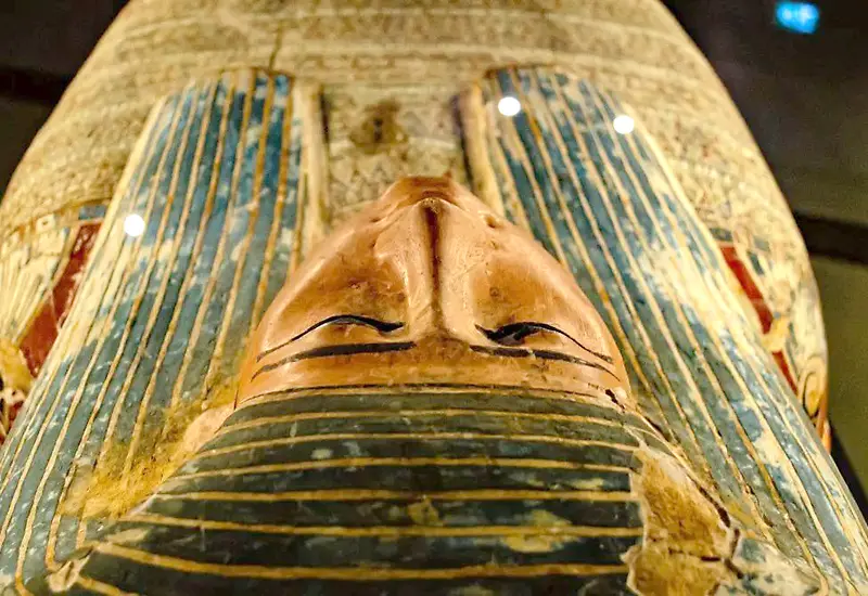 No se sabe si la frase “Ningún hombre encontrará mi tumba” fue dicha por Cleopatra pero resulta interesante que una mujer es quién está cerca de encontrarla