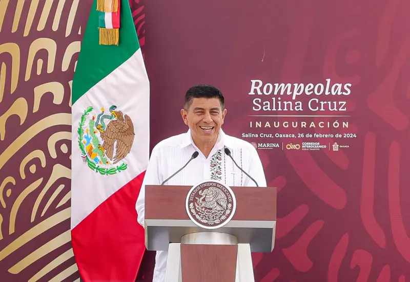 salomon_jara_inauguracion_rompeolas_istmo