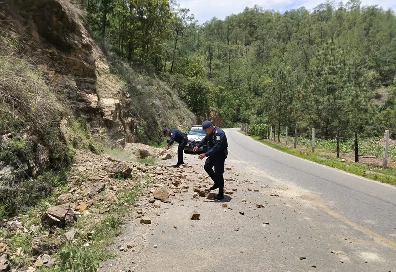 derrumbe-carretera-oaxaca