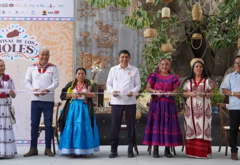 salomon_jara_inaugura_festival_moles
