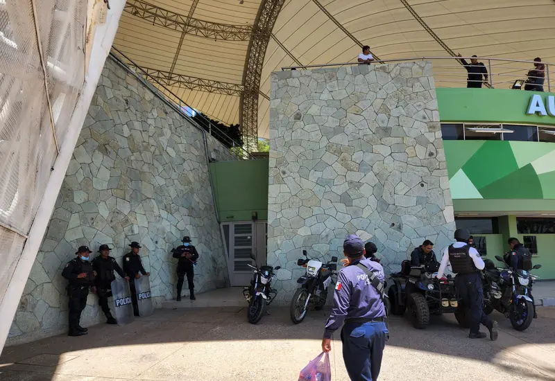 policía.auditorio-guelaguetza