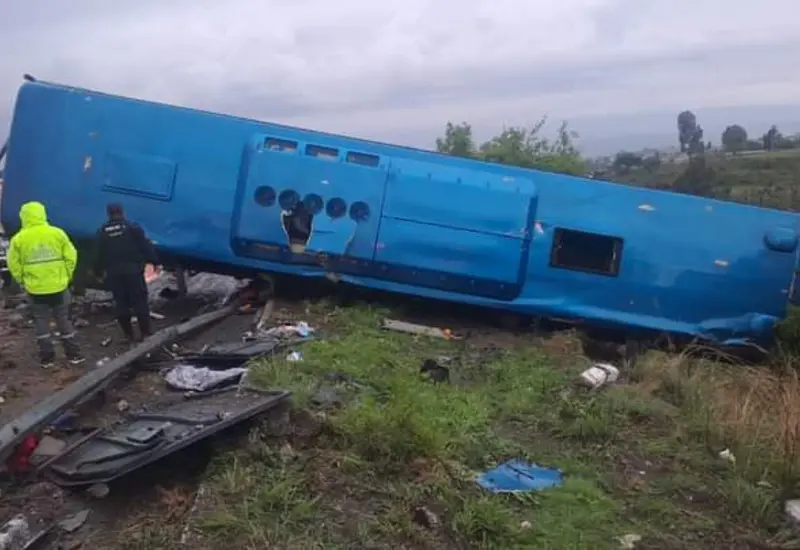 oaxaqueños_autobus_volcado_atlixco_puebla
