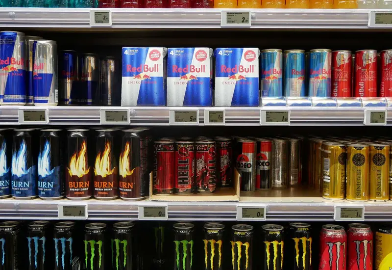 zarla-logos-para-bebidas-energizantes-4589x3446-20230321