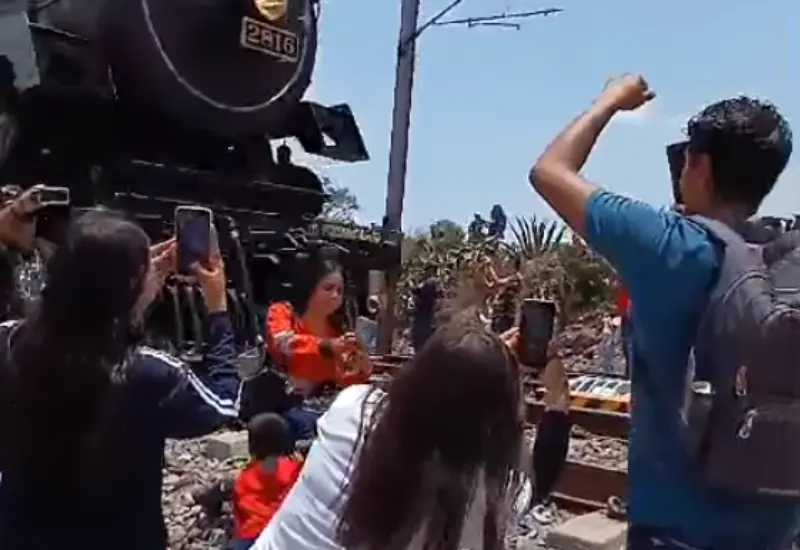 joven_muere_selfie_locomotora_emperatriz