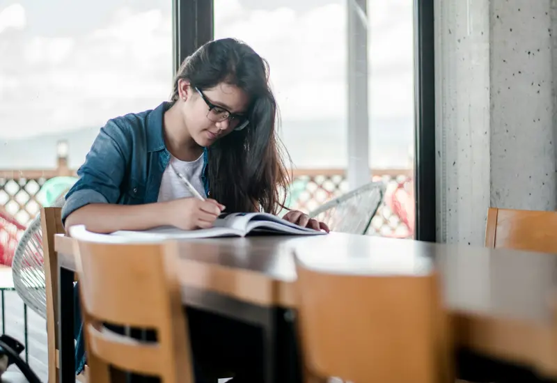 elegir_mejor_programa_línea_estudiar_psicologia