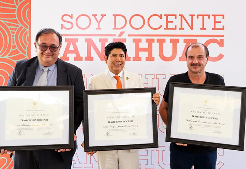 universidad_anahuac_reconoce_docentes