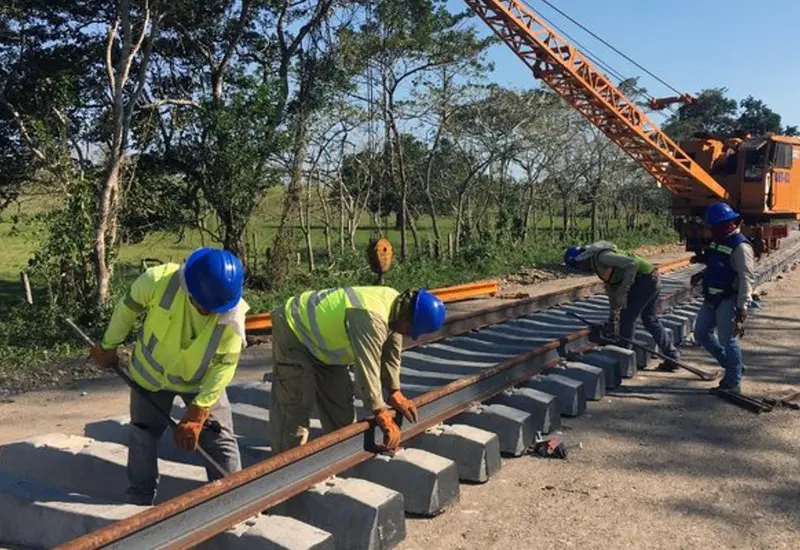 Oaxaca encabeza el crecimiento regional del sur-sureste.