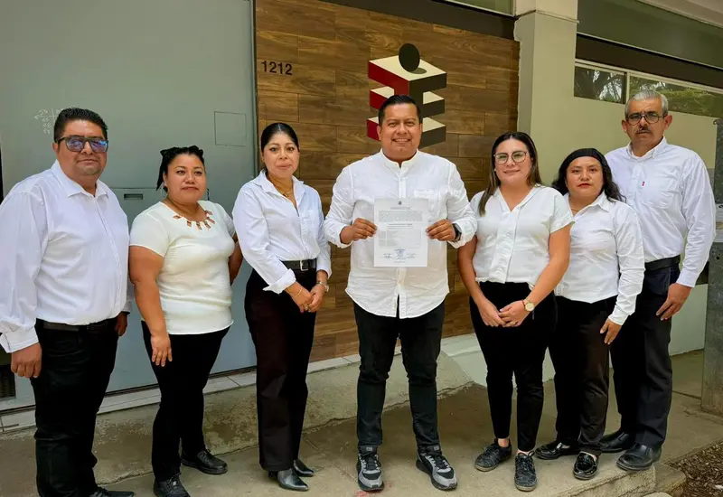 El IEEPCO entregó la constancia de mayoría a la autoridad electa en Nochixtlán.