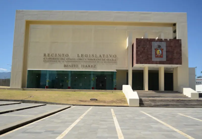 El Informe Anual en materia de combate a la corrupción fue entregado al Congreso Estatal.