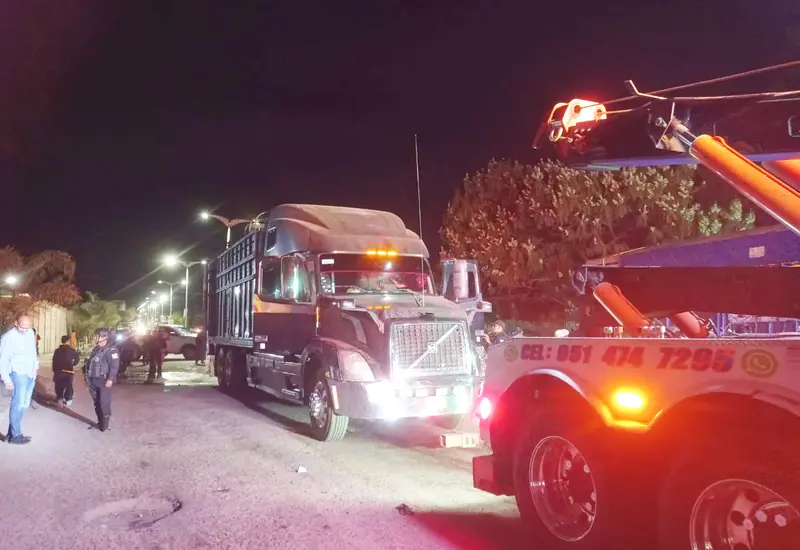 El camión que ocasionó el accidente fue asegurado por la policía estatal tras un bloqueo de peregrinos en Hacienda Blanca.