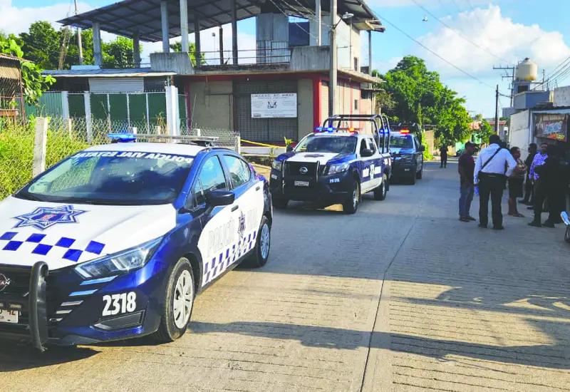 La policía se limitó a resguardar la escena del crimen.