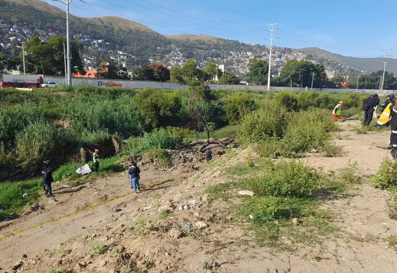 El cuerpo flotaba en el río Atoyac, frente al mercado de Madera, en la zona del Mercado de Abasto.