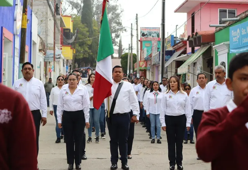 El desfile será deportivo y revolucionario.
