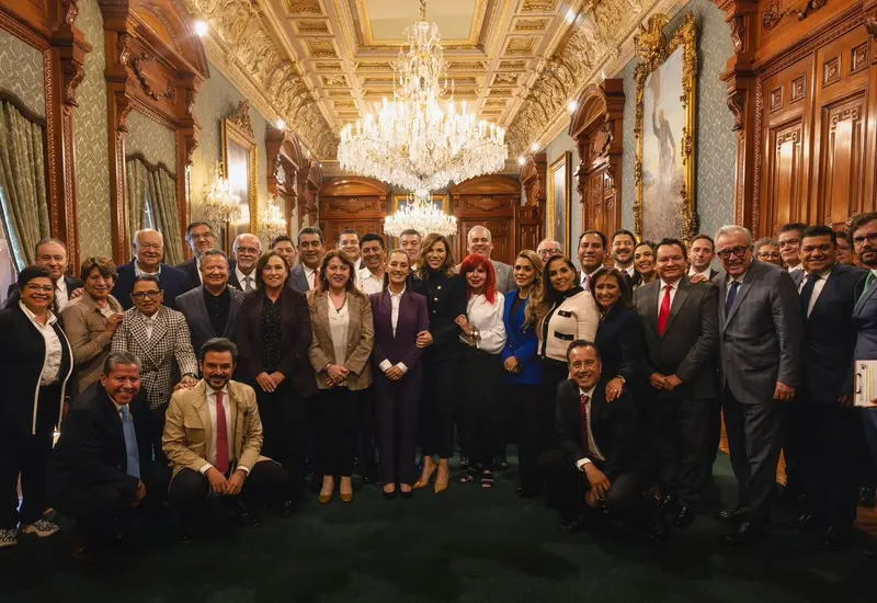 El titular del Poder Ejecutivo señaló que esta reunión fue muy importante porque hubo compromisos de trabajo con la presidenta de la República, Claudia Sheinbaum.