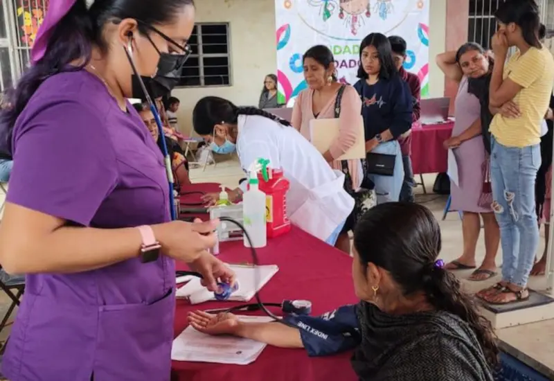 caravanas llegan a las comunidades afectadas por el huracán 