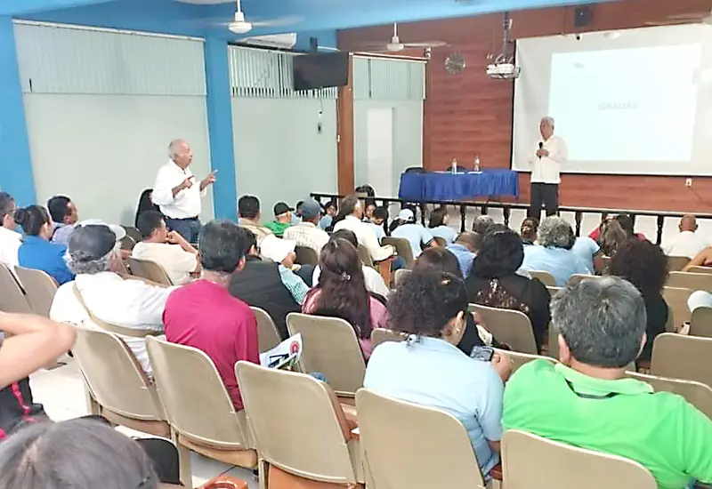 A la reunión asistieron representantes de los presidentes municipales, actuales y electos, de la cuenca del Río Las Nutrias.