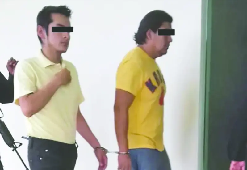 Dos de los integrantes de la banda de secuestradores detenidos en Ejutla de Crespo.