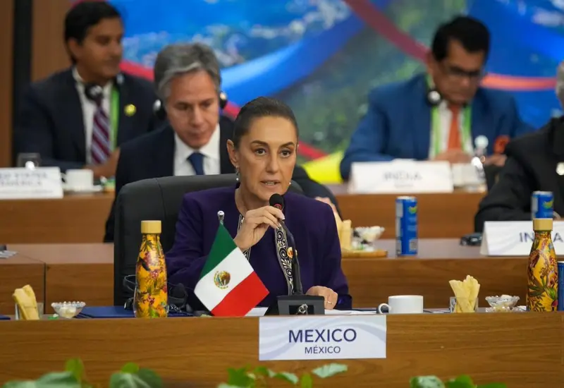La titular del Ejecutivo Federal planteó que actualmente se vive una era de profun- dos desafíos en materia de medio ambiente, justicia social y construcción de la paz.