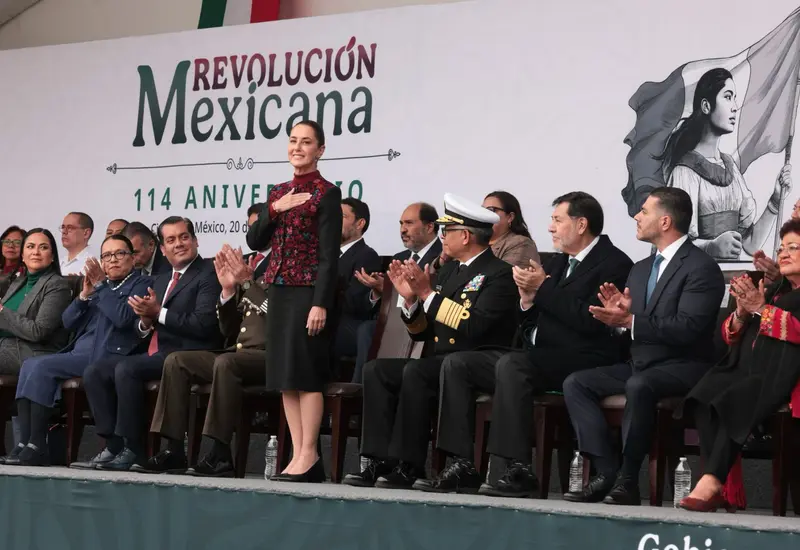 “Nunca nos separaremos de los sentimientos de la nación, nunca nos separaremos del pueblo de México”, enfatizó la Presidenta Claudia Sheinbaum.
