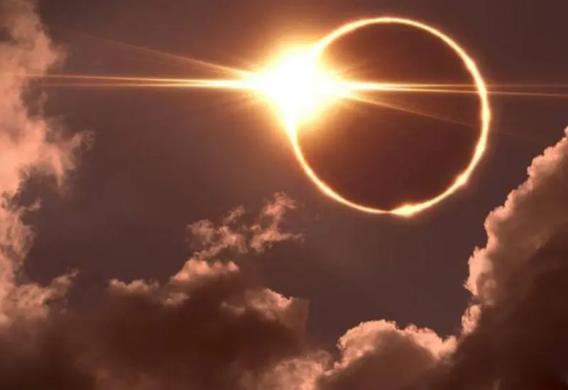 eclipse_aro_de_fuego
