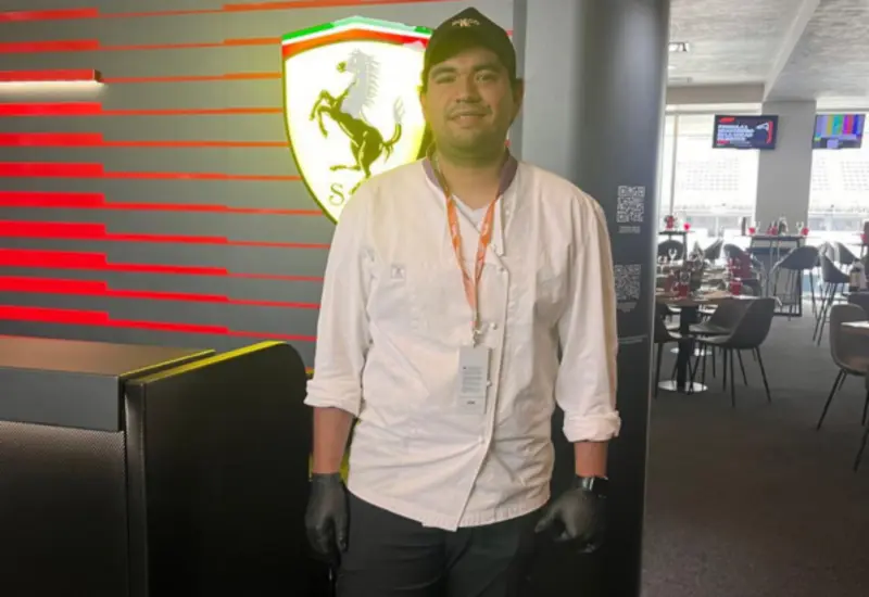 El chef Hans Cristian Chávez Salazar es originario de Huajuapan.
