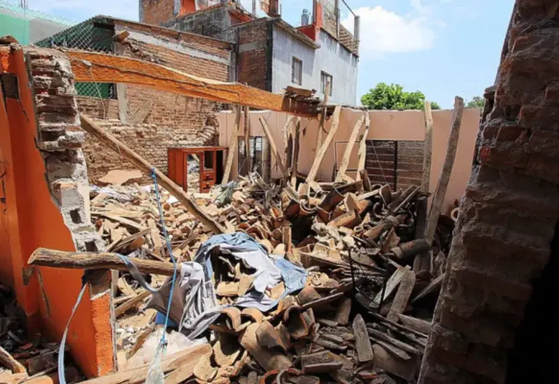 denuncian_fraude_constructora_reconstruccion_sismo