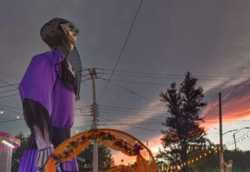 El Paseo de los Muertos es una calenda que dura tres horas en Huajuapan
