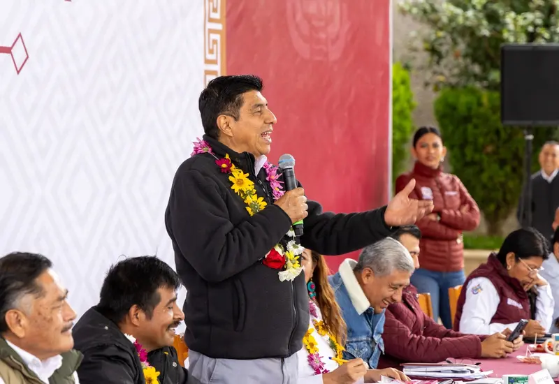 gobernador_anuncia_programas_obras_trinidad