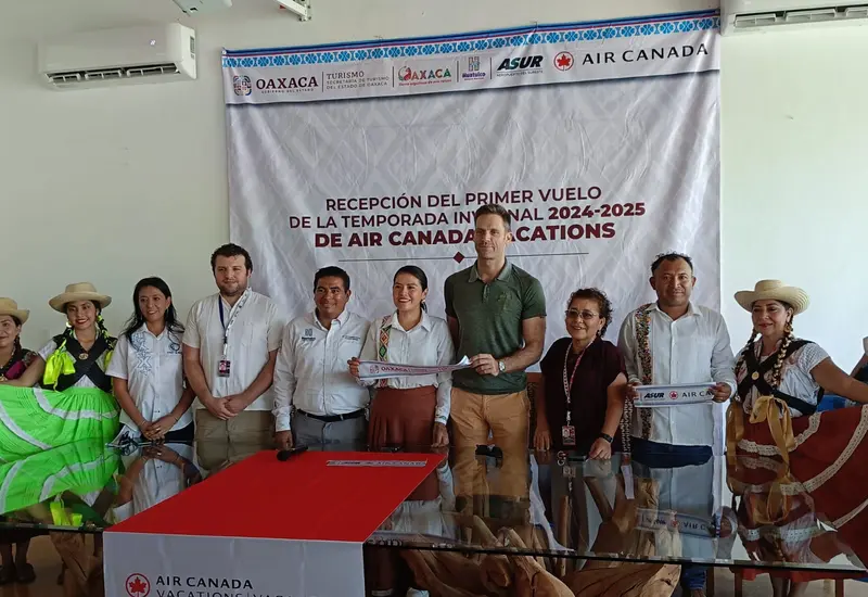 El aeropuerto internacional de Bahías de Huatulco recibió el vuelo inaugural de la aerolínea Air Canadá procedente de Toronto.