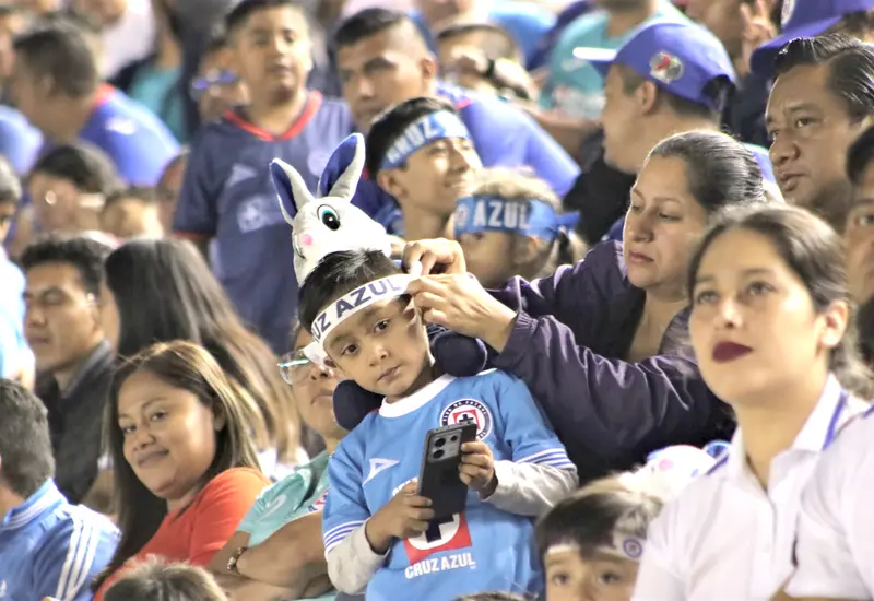 AFICION CRUZ AZUL-ESTADIO TEC (8)
