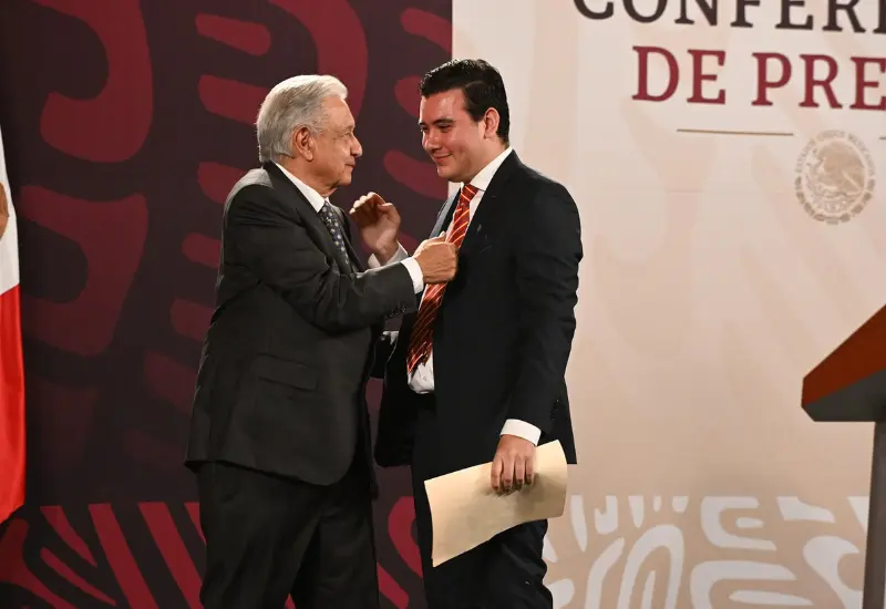 periodista_pedrero_llora_agradece_amlo