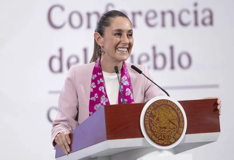 presidenta_famacias_salud_mx
