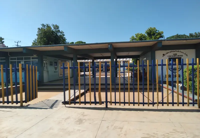 escuela_uabjo