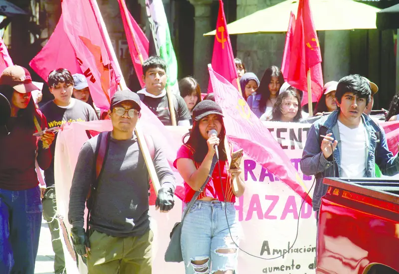 estudiantes_inconformidad_oaxaca_marcha