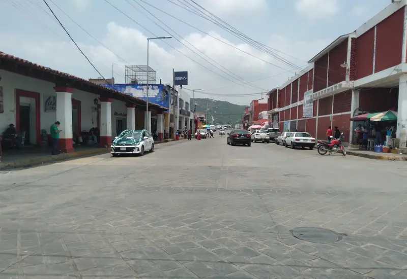 bloqueo_carretero_agua_afectacion_comercio