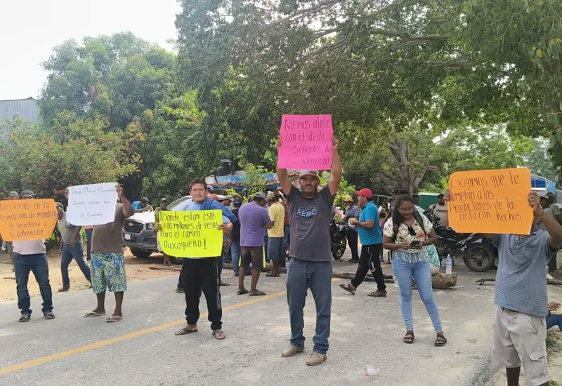 papaya_carretera_bloqueo_productores