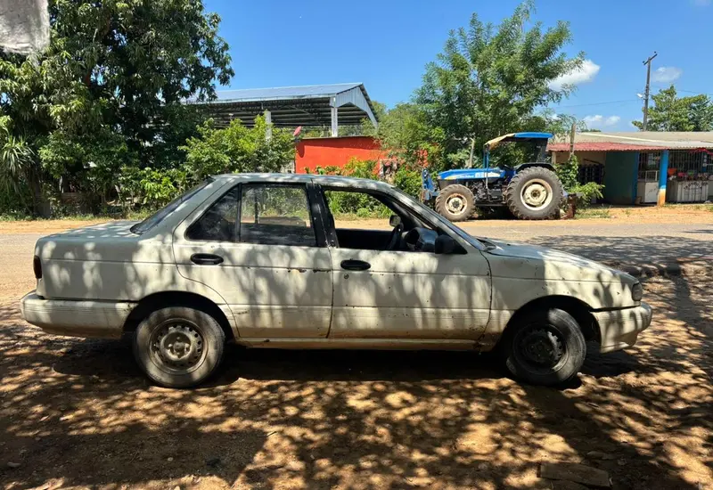 operativo_auto_detenido