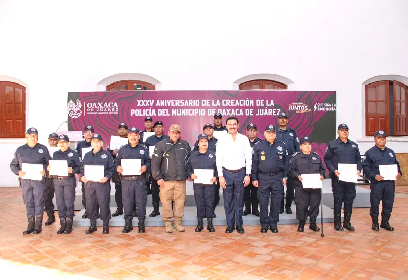 poli_municipio_oax_aniversario