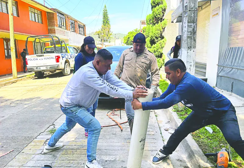 retiran-postes-reforma-oaxaca