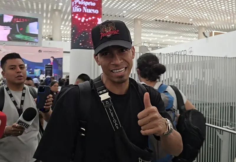 El futbolista Ángel 'El Cuate' Sepúlveda durante su regreso a Chivas para iniciar su segunda época con el equipo de Guadalajara.