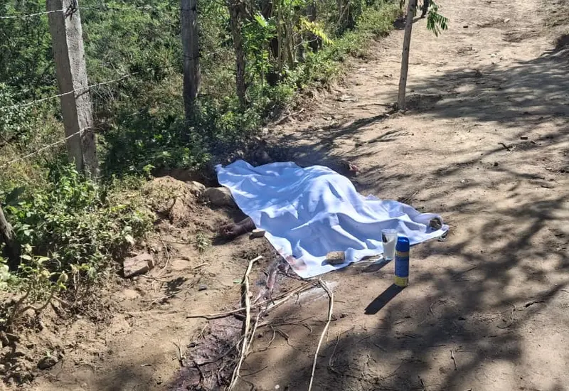 Fotografía de Cirilo M.R., de 45 años, quien fue asesinado a machetazos durante la jornada electoral en Xiniyuba, Santiago Ixtayutla.