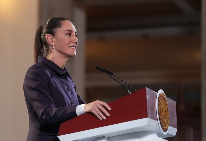 La Presidenta Claudia Sheinbaum, quien fue reconocida por la revista Forbes en el quinto lugar de su lista de las mujeres más poderosas del mundo.