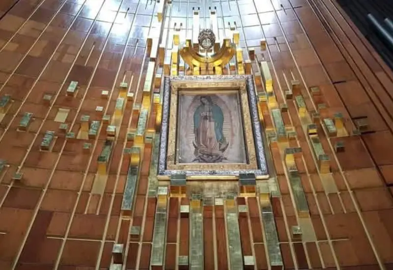 La presidenta Claudia Sheinbaum publicó en su cuenta de X un mensaje sobre la Virgen de Guadalupe como símbolo de paz e identidad.
