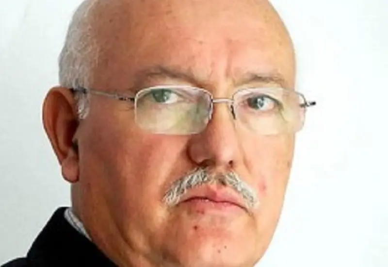 Retrato de David Colmenares Páramo, titular de la Auditoría Superior de la Federación, figura clave en el combate a la corrupción en México.