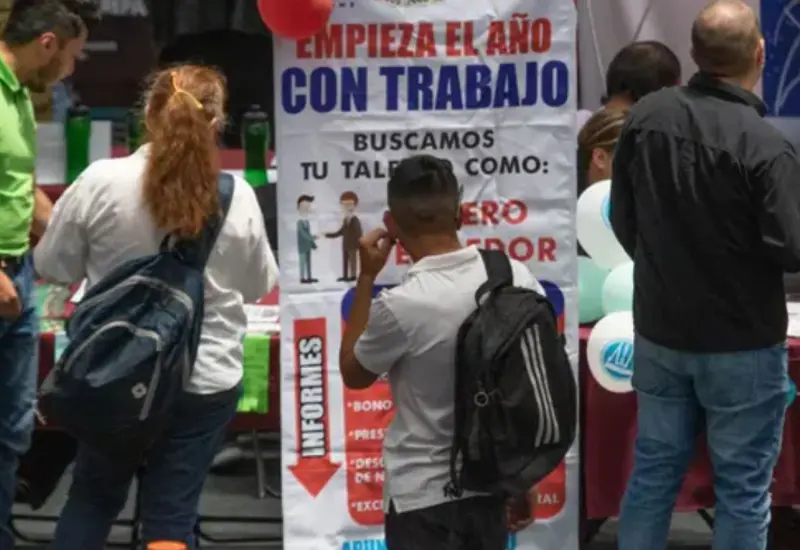 Proyección sobre la creación de 450 mil empleos formales en México para 2026, en un contexto de incertidumbre para la economía nacional.