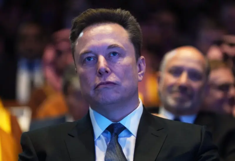 Una fotografía de Elon Musk, quien refuerza su posición como el hombre más rico del mundo al superar su patrimonio neto los 700 millones.