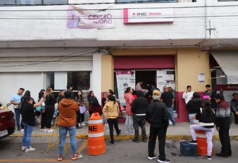 Exterior de un módulo de atención del Instituto Nacional Electoral (INE), donde se suspenderán temporalmente las actividades y el sistema de citas.